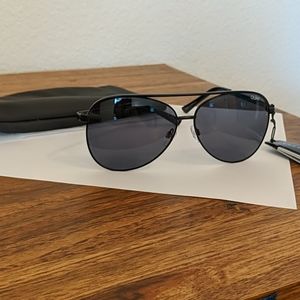 Quay Australia Vivienne Sunglasses